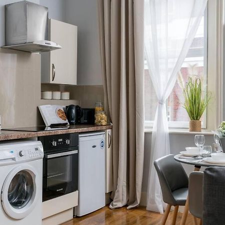 Cozy 1 Bed For 4 Paddington Appartement Londen Buitenkant foto